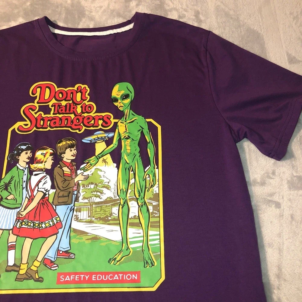 Romwe Don't Talk To Strangers Purple Unisex‎ T-Shirt Size Large Alien Safety Ed